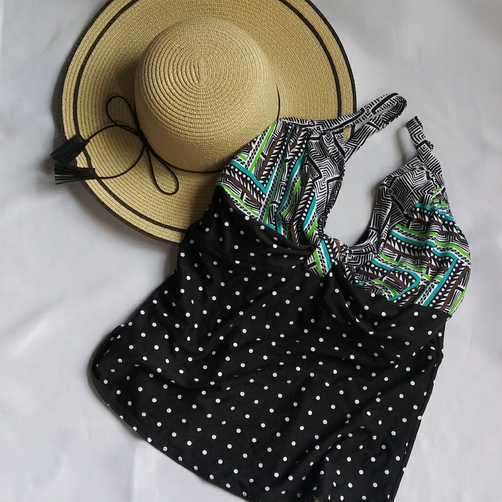 Coco Reef womens swim top 18w/40DD Blk wht dot grn